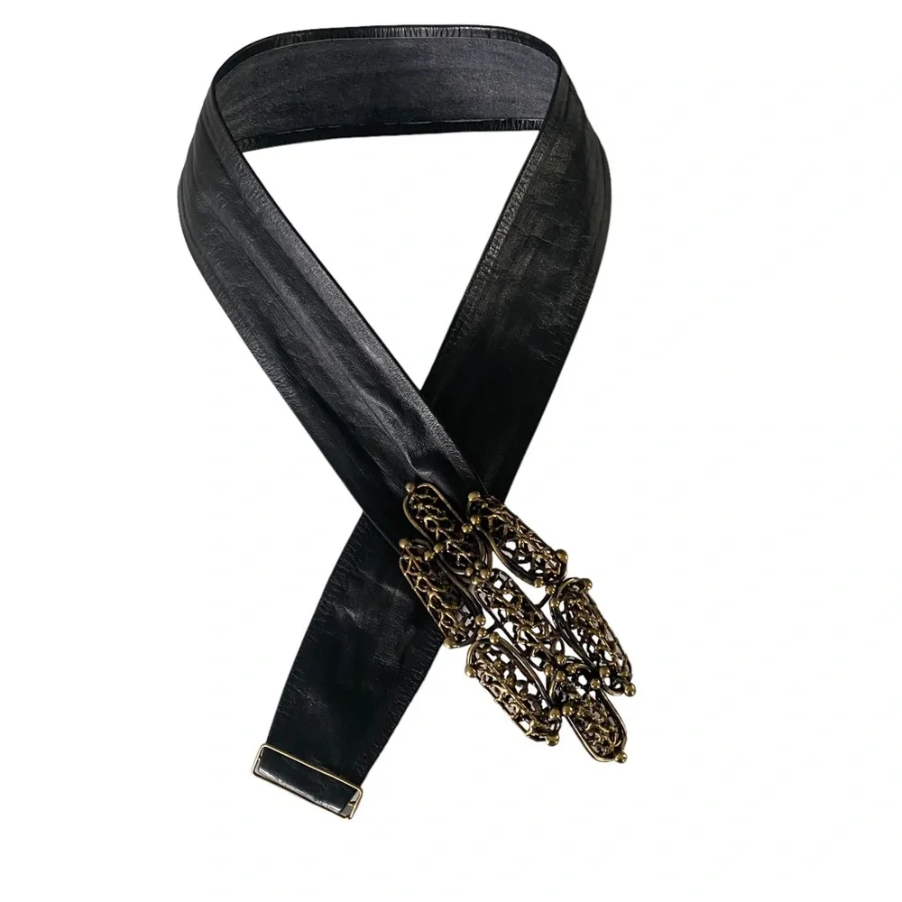 Vintage LUCIANO Hand Tooled Brutalist Brass Buckle on Leather Belt - Picture 3 of 6
